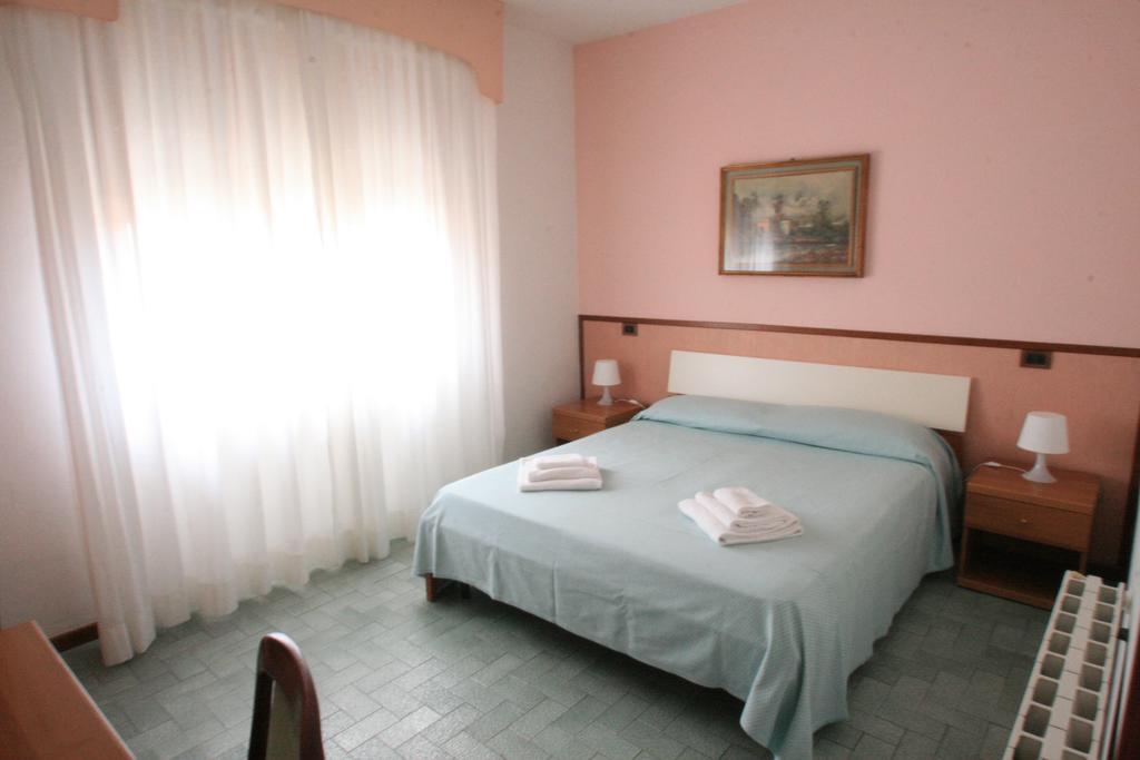 Hotel Redi Montecatini Terme Chambre photo