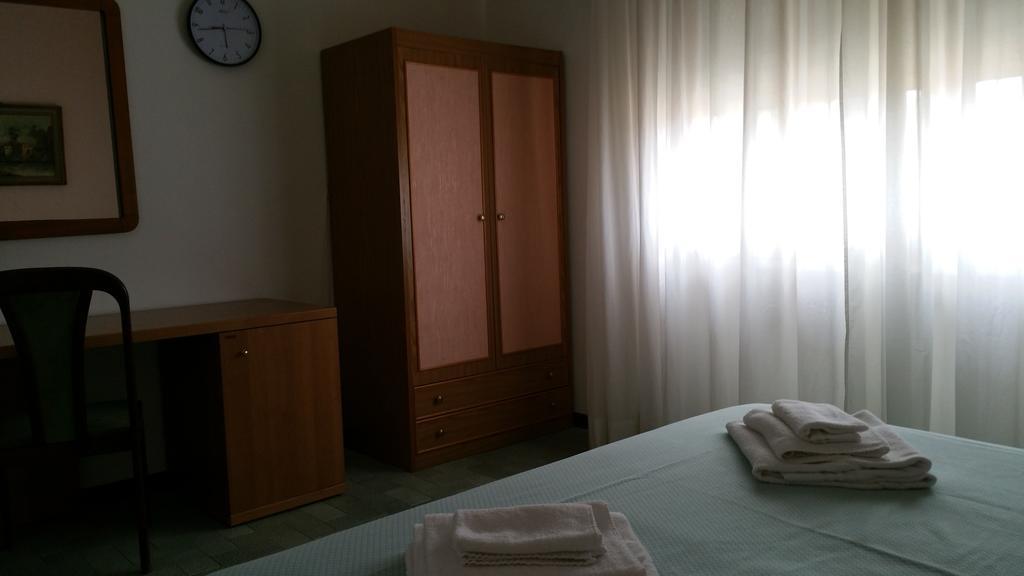 Hotel Redi Montecatini Terme Chambre photo