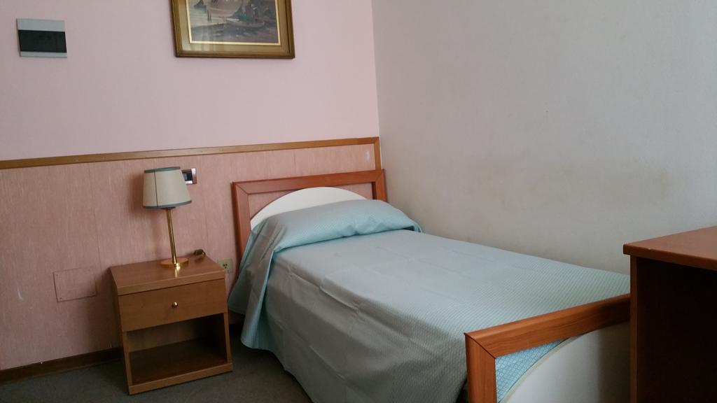 Hotel Redi Montecatini Terme Chambre photo